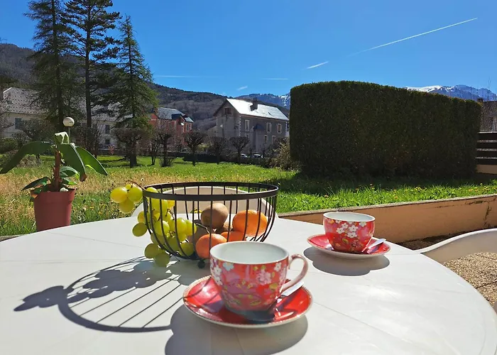 T2 Centre De Avec Garage Ferme - Fr-1-165a-101